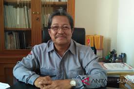 M Sawati Ketua KPU Kota Padang Respon Laporan Warga Terkait APK Paslon