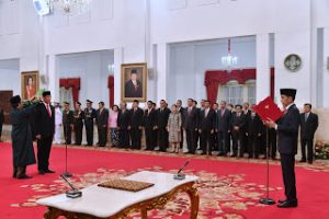 Presiden Joko Widodo Lantik Doni Monardo Kepala BNPB