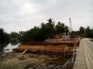 Jembatan Mappadegat-Mentawai Sudah Setengah Selesai