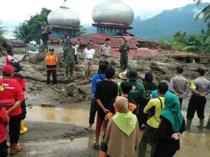 BAZNAS Padang Peduli Korban Tanah Longsor di Kabupaten Agam