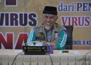 Wali Kota Padang Vicon dengan Ketua Gugus Nasional Letjen Doni Manardo