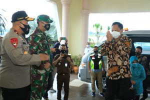 Wakapolda Sumbar Sambut Kedatangan Menteri Dalam Negeri