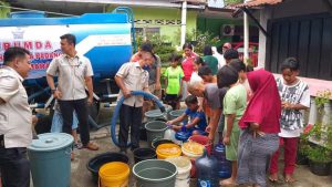 Perumda Air Minum Kota Padang Distribusikan Air Bersih Untuk Masyarakat dan Pelanggan di Musim Kemarau