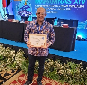 Perumda AM Kota Padang Raih Penghargaan Perpamsi AWARD Kategori BUMD Air Minum Sehat 2021