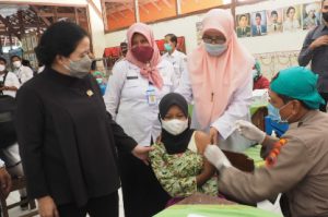 Puan Maharani Apresiasi Siswa SD 1 Sawahan Ngemplak Bojolali Untuk Vaksinasi Ke Dua