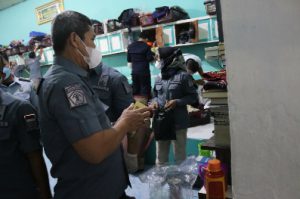 Puluhan Tim Personil Razia Gabungan Sidak Ke Lapas II A Padang