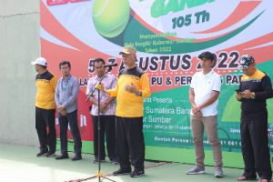 Gubernur Sumbar Buka Kejuaraan Turnamen Tenis Ganda ke-105 di Dinas Perindag
