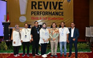Karyawan Perumda AM Padang Ikuti Training Review Performance”Think and Act Productive”.