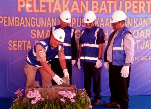 Di Tandai Dengan Peletakan Batu Pertama, Yayasan Hang Tuah Surabaya Bangun Dua Sarpras di SMA Hang Tuah 2 dan SMA Hang Tuah 5