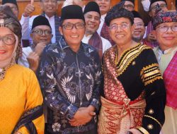 Wako Hendri Septa Hadiri Batagak Panghulu Rektor UNP