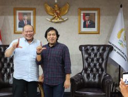 Maju Calon DPD, Komedian Komeng Sowan LaNyalla