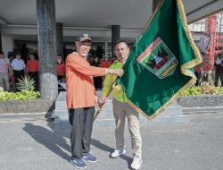 Gubernur Mahyeldi Lepas Kontingen Sumbar Berlaga pada Ajang FORNAS Ke- 7 Tahun 2023 di Prov. Jawa Barat