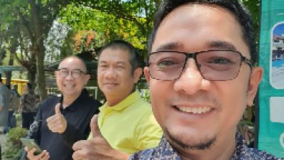 Rugi Tak Hadir, Alumni Hukum UNAND Kebelet Taragak Basuo