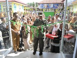 Gubernur Mahyeldi Buka Iven Budaya dan Resmikan Mushala serta Hotel di SMK 1 Lubuk Sikaping