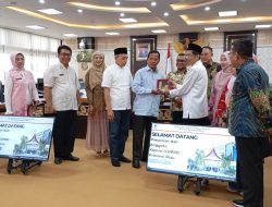 Terima Kunjungan Komisi II DPRD Provinsi Riau, Sekwan Raflis Bahas Sinergitas Antar Lembaga