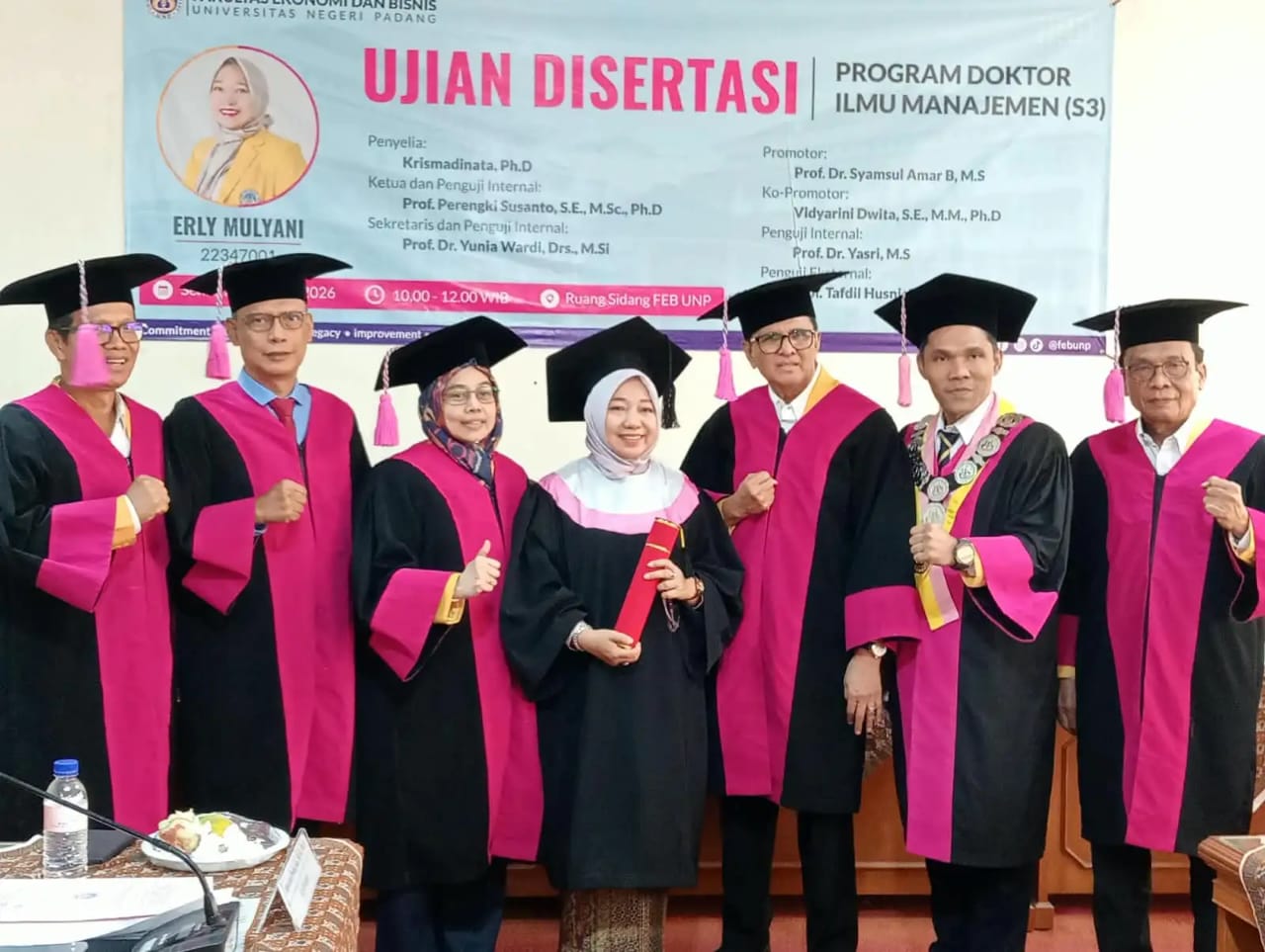 Sukses Pertahankan Disertasi di Hadapan Tim Penguji, Erly Mulyani Sah Sandang Gelar Doktor Ilmu Manajemen