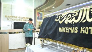 Gubernur Mahyeldi Lepas Jenazah Kadis Kebudayaan Syaiful Bahri, Kenang Dedikasi hingga Akhir Pengabdian