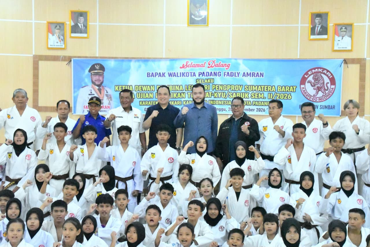 Fadly Amran Buka Ujian Kenaikan Tingkat Lemkari Padang, 245 Karateka Didorong Jadi Generasi Berkarakter